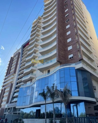 Cherche location Appartement F4 F5 Alger Ouled fayet