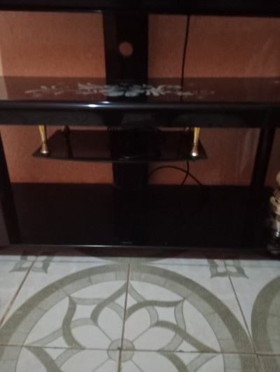 tables-tv-وهران-abdelmalek-ramdane-mostaganem-algerie