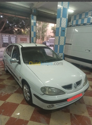 voitures-renault-megane-1-2000-barrahel-annaba-algerie