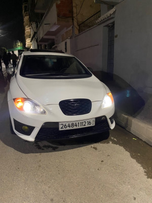 moyenne-berline-seat-leon-2012-staoueli-alger-algerie