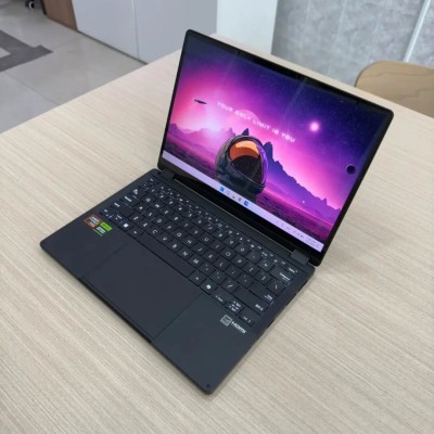 ASUS  ProArt PX13 OLED/RYZEN AI 9 HX 370W/24GO DDR5X/1TB SSD/NVIDIA RTX4050 6GO/13.3" 3K OLED