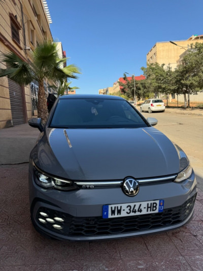 voitures-volkswagen-golf-8-2023-gtd-oran-algerie