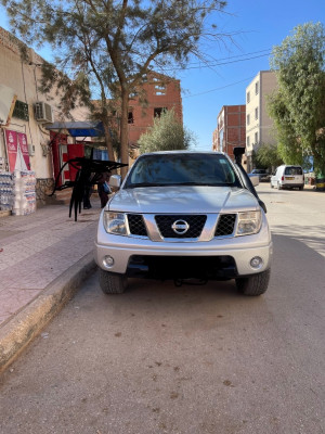 pickup-nissan-navara-2010-elegance-4x4-laghouat-algerie