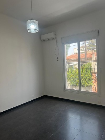 كراء محل الجزائر الجزائر وسط