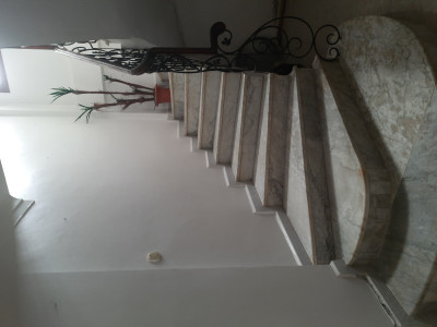 appartement-location-f5-alger-bouzareah-algerie