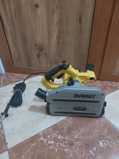 Scie plongeante Dewalt 