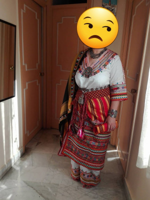 traditional-clothes-robe-kabyle-bir-mourad-rais-alger-algeria