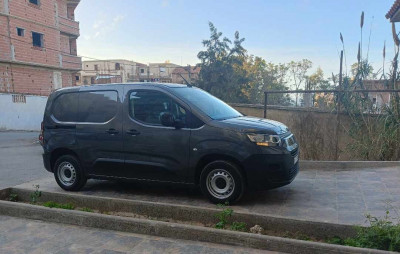 utilitaire-fiat-doblo-2024-italien-ain-benian-alger-algerie