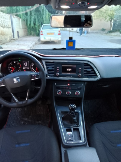 voitures-seat-leon-2019-tazoult-batna-algerie