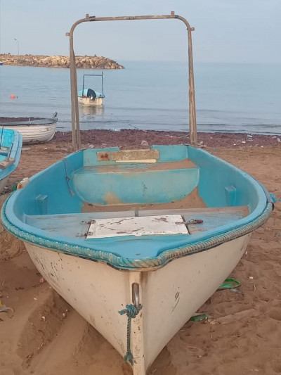 barques-sidi-ghillas-cherchell-tipaza-algerie