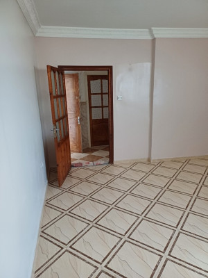 appartement-vente-f3-bouira-sour-el-ghouzlane-algerie