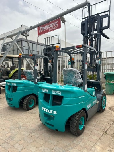 CHARIOT ELEVATEUR DIESEL 3 TONNES FEELER BY MIXTRADE NOVANO 