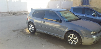 Volkswagen Golf 4 2000 Carat - Blida Algeria