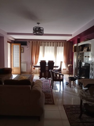 بيع شقة 5 غرف الجزائر بوزريعة