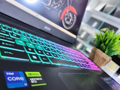 MSI PULSE I7 13700H 16 GO DDR5 1000 GO  RTX 4060 8GO ECRAN 2K 165HZ