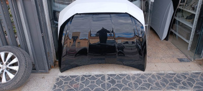 Capot Ibiza noir brillant 2018-2019