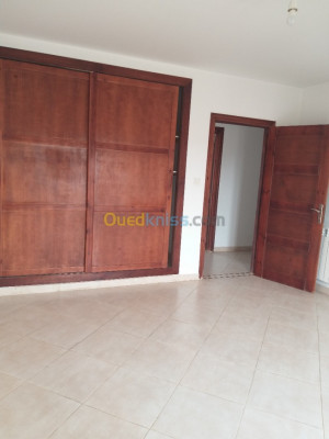 appartement-location-f4-oran-algerie