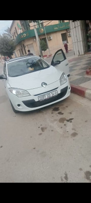 voitures-renault-megane-3-2012-megan-rahouia-tiaret-algerie