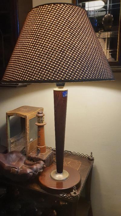 Très jolie lampe style Mazda Art Déco vintage les années 30's avec inter à tirette. 