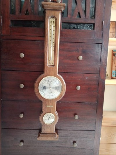 Station météo (Hygromètre, Baromètre, thermomètre) en bois massif chêne 