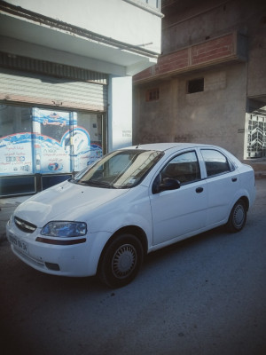 berline-chevrolet-aveo-4-portes-2004-bordj-bou-arreridj-algerie