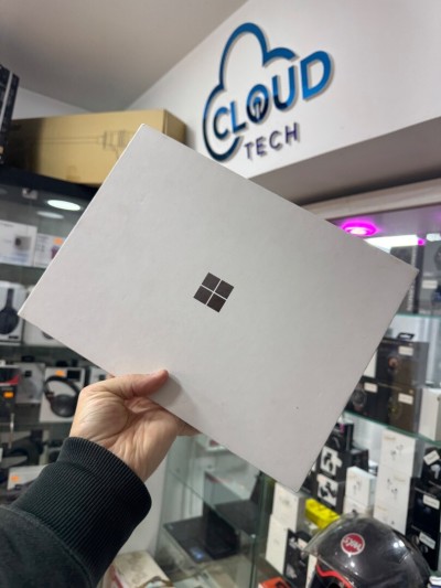 Microsoft Surface Pro 11th Snapdragon X Plus / 16G / 256G