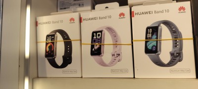 Huwaei band 10 
