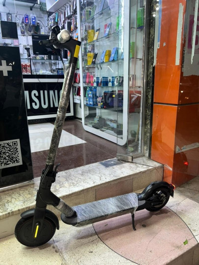 autre-trottinette-electrique-xiaomi-pro2-تروتينات-الكتريك-batna-blida-alger-centre-mohammadia-tipaza-algerie