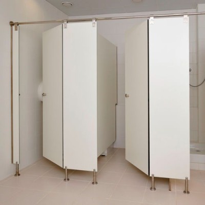 Cabine Sanitaire et Cassier Vestiaire  et banc d'assise en HPL