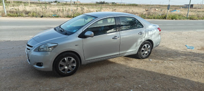 berline-toyota-yaris-sedan-2007-tebessa-algerie