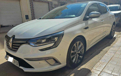 سيدان-متوسطة-renault-megane-3-2019-gt-line-بئر-الجير-وهران-الجزائر