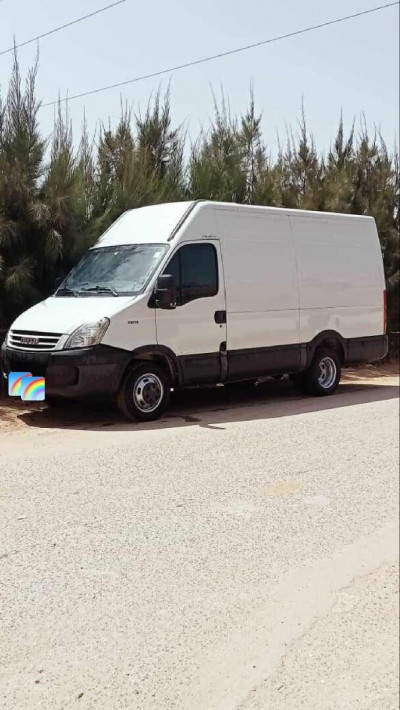 fourgon-iveco-2007-ghardaia-algerie