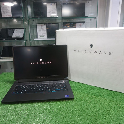 Alienware M15 R7 i9-12900H 32Go DDR5 01To SSD 15.6" QHD 240Hz RTX 3080 08Go