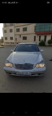 berline-mercedes-classe-c-2004-220-remchi-tlemcen-algerie