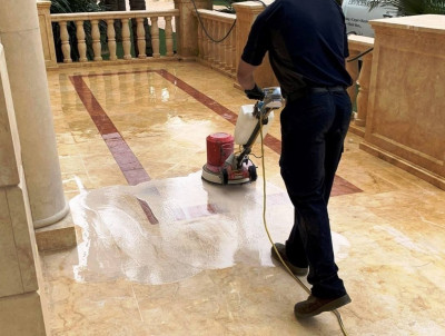 Société de nettoyage ponçage et traitement marbre granito dalle de sol polissage lustrage entreprise