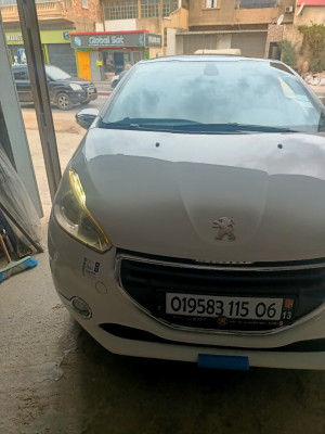 voitures-peugeot-208-2015-akbou-bejaia-algerie