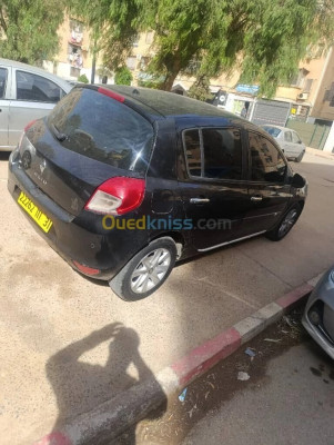 voitures-renault-clio-3-2011-baraki-alger-algerie