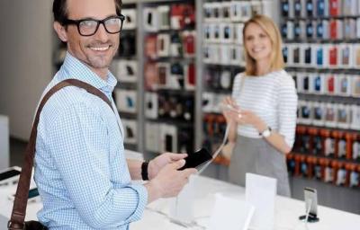 تجارة-و-مبيعات-vendeurse-accessoires-telephonie-بطيوة-وهران-الجزائر