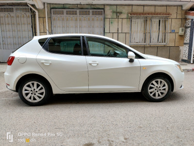 سيارة-صغيرة-seat-ibiza-2015-crono-باب-الزوار-الجزائر