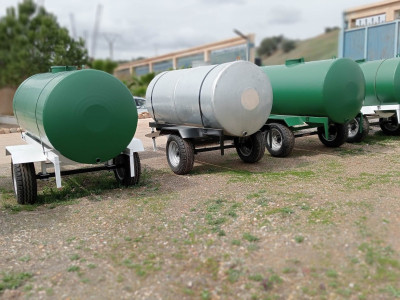 industrie-fabrication-citerne-tractable-3000-litre-les-eucalyptus-alger-algerie