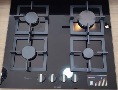 PLAQUE DE CUISSON BOSCH 4 FEUX 60CM SERIE 6 FLAME SELECT EN VERRE TREMPÉ 