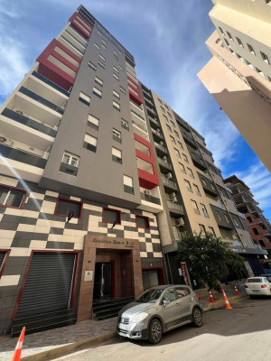 شقة-بيع-4-غرف-وهران-الجزائر