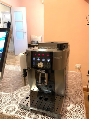 other-machine-a-cafe-espresso-delonghi-magnifica-s-smart-tlemcen-algeria