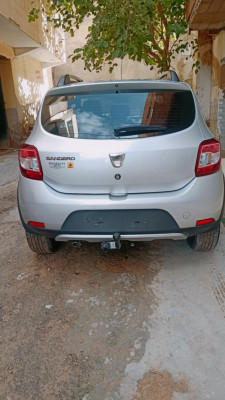 voitures-dacia-sandero-2016-stepway-ksar-boukhari-medea-algerie