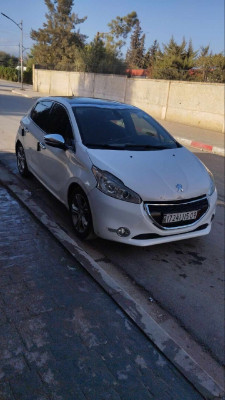 voitures-peugeot-208-2015-allure-mouzaia-blida-algerie