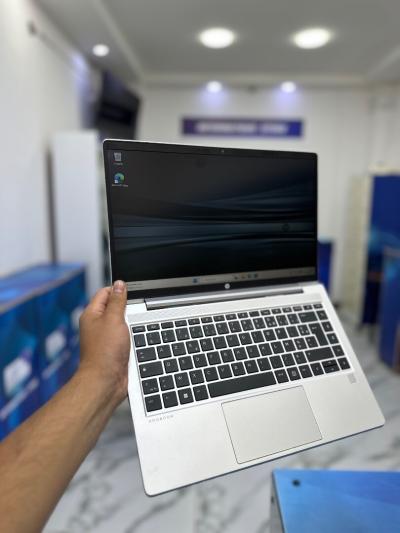 HP PROBOOK 445 G10 CORE : RYZEN 3 7330U DISC : 256 GB  (SSD)  RAM : 16 GB  