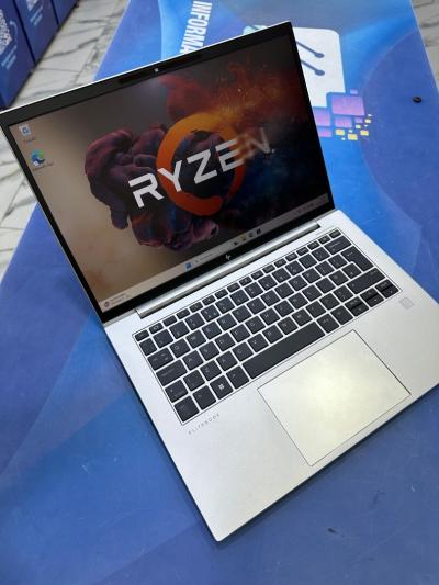 HP ELITEBOOK 845 G10 CORE : RYZEN 5 PRO 7545U DISC :  512 GB  (SSD)  RAM : 16 GB  