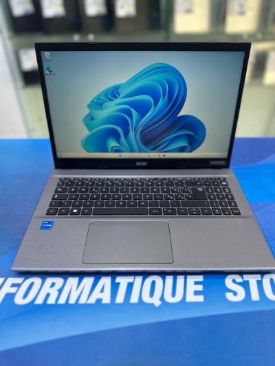 ACER EXTENA 215  CPU: CORE I5 / 1235U DISC : 512 GB  (SSD) RAM 08GB  