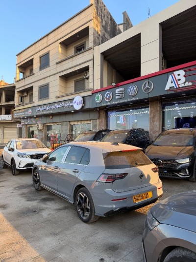 Volkswagen Golf 8 2025 R-Line