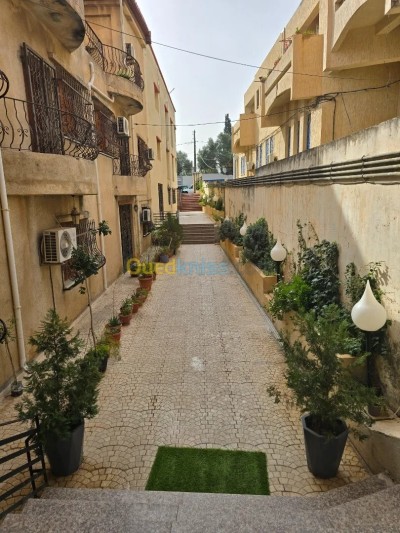 Location Appartement F4 Alger Hydra